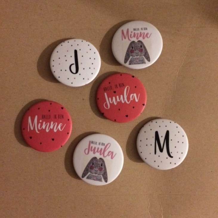 D.I.Y. Buttons